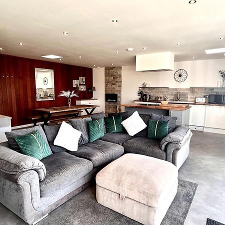 Clover Cottage Beeley Extérieur photo