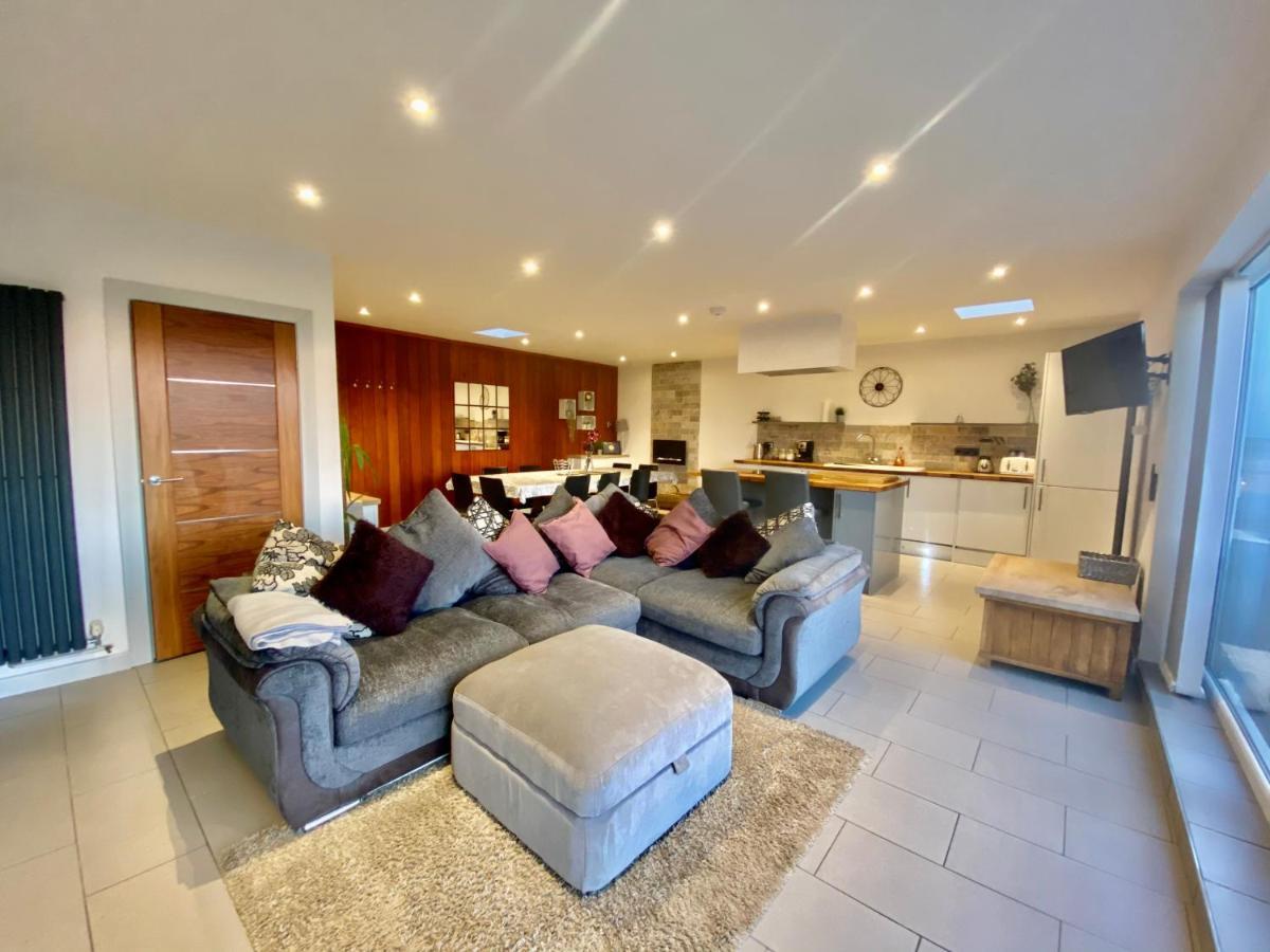 Clover Cottage Beeley Extérieur photo