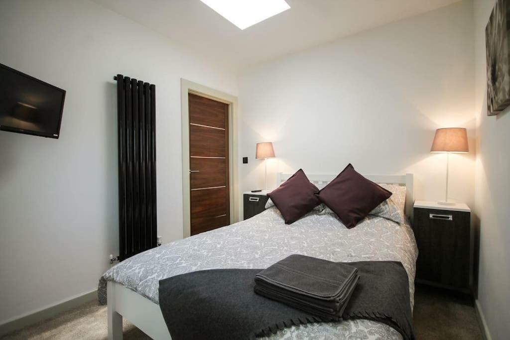 Clover Cottage Beeley Extérieur photo